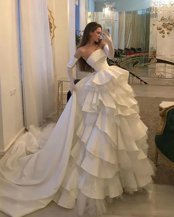 Comfortable Chic Gorgeous A Line Strapless White Long Wedding Gown Elegant Layered Ruffles Prom Evening Dress Y7632