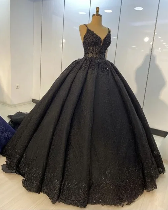 Discount Extravaganza Black lace ball gown dresses for wedding , spaghetti straps prom dress S22981