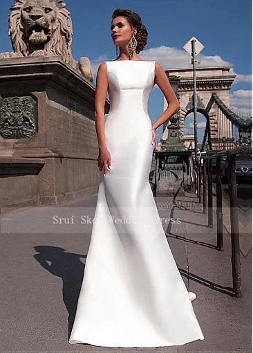 Luxury Fashion Discounts Satin Bateau Neckline Mermaid Wedding Dress With Detachable Train