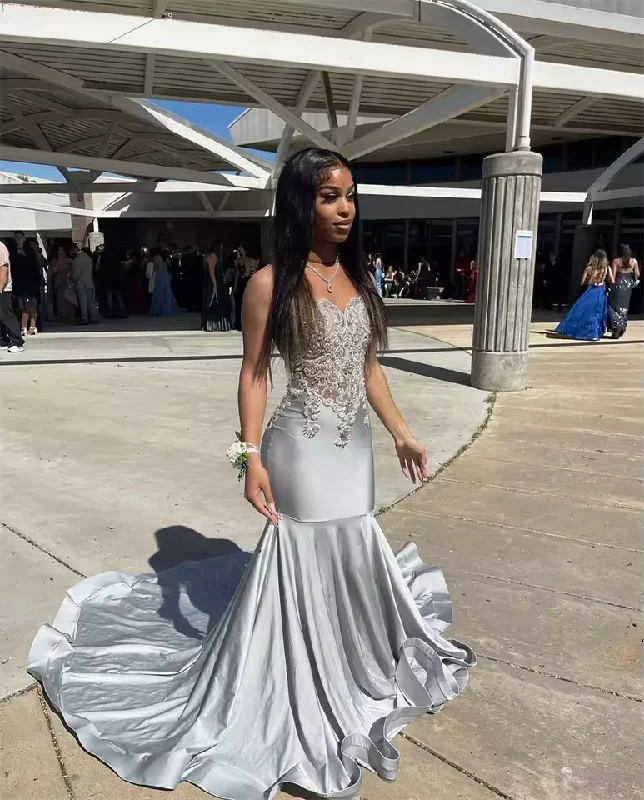 Unbeatable Prices Luxury Silver Diamonds Prom Dresses 2025 Beads Rhinestone Crystal Graduation Gown Wedding Reception Party Gown Customized