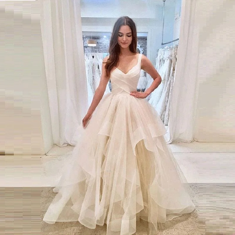 Bold Fashion Sales V Neck Sleeveless Simple Tulle  Married White Bridal Gown Wedding Dress