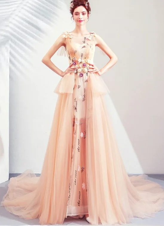 Trend Alert Charming Prom Dress,Tulle Prom Gown, A-Line Prom Dress,Appliques Wedding Gown  cg6373