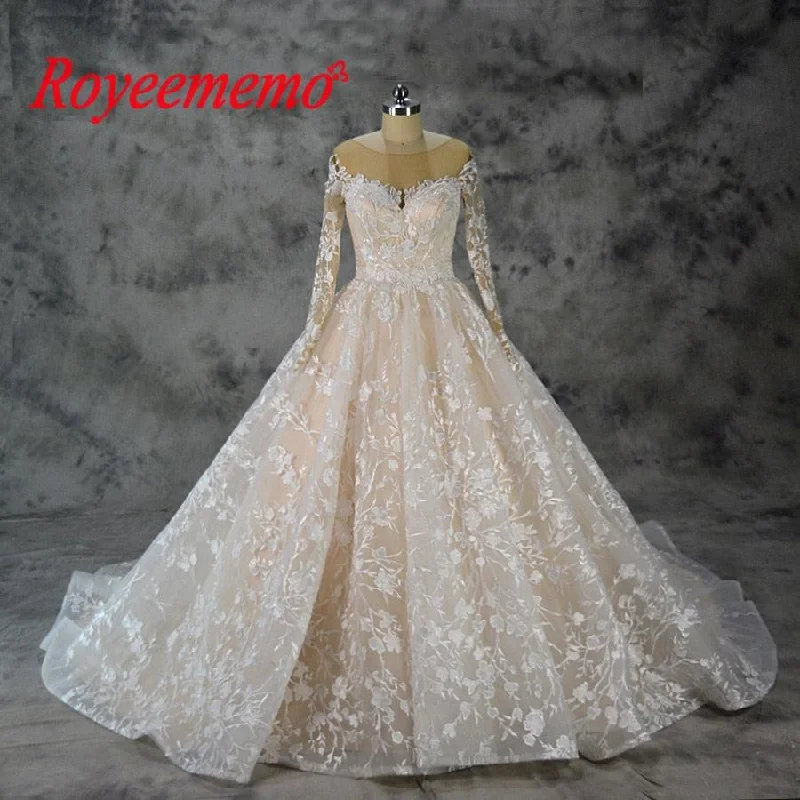 On-Trend Fashion Offers Vintage Long Sleeve Wedding Dress Ball Gown