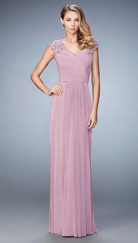 Spring Fashion La Femme Floral Laced Cap Sleeve Gown 23004SC - 1 Pc Mauve in Size 10 Available