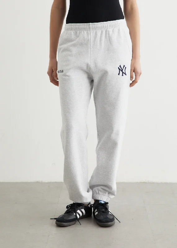 Weekend Exclusive Yankees Serif Sweatpants